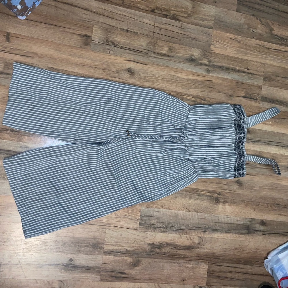 Universal Thread Black&White Jumper